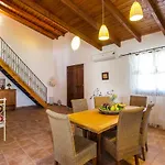 Sunny Countryside Villa - With Private Pool