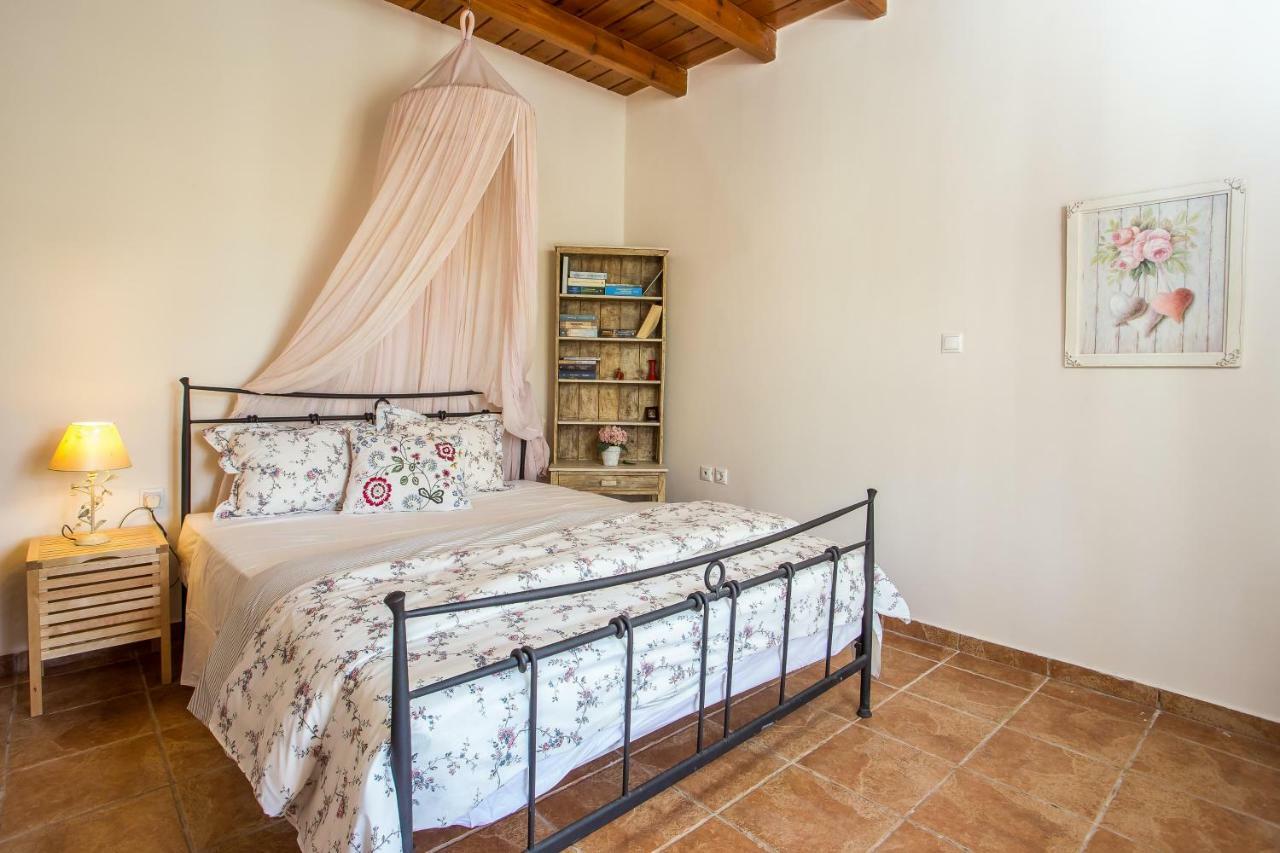 Sunny Countryside - With Private Pool * Faliraki