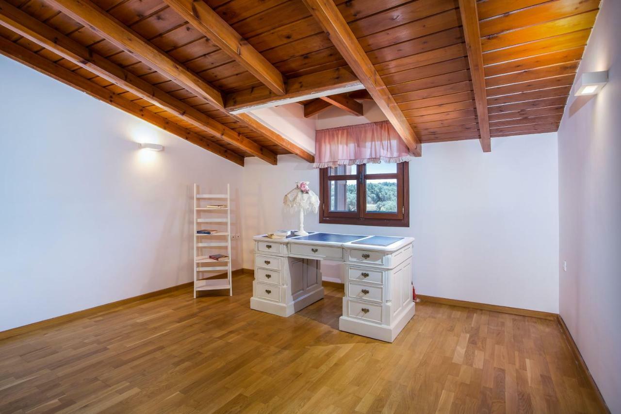 Villaer Sunny Countryside - With Private Pool
