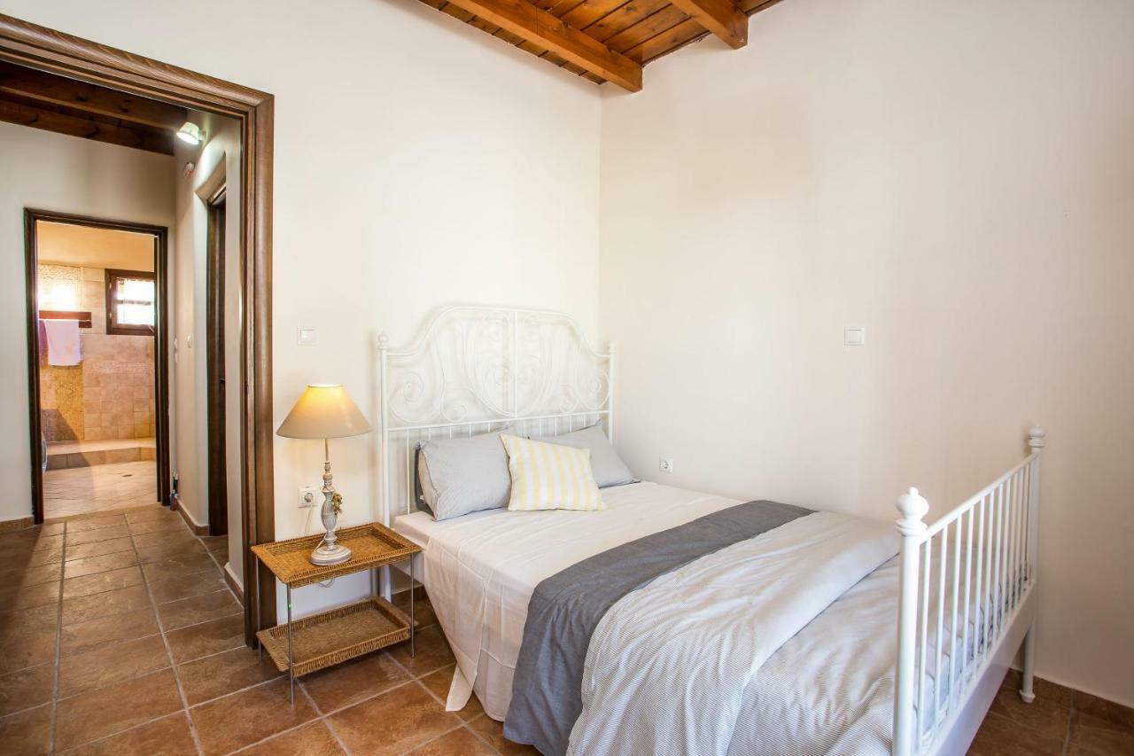 Sunny Countryside - With Private Pool Villa *